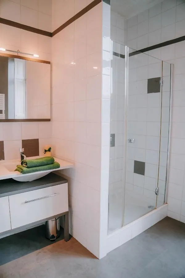 Chez Angele Appartement Rennes Frankrijk