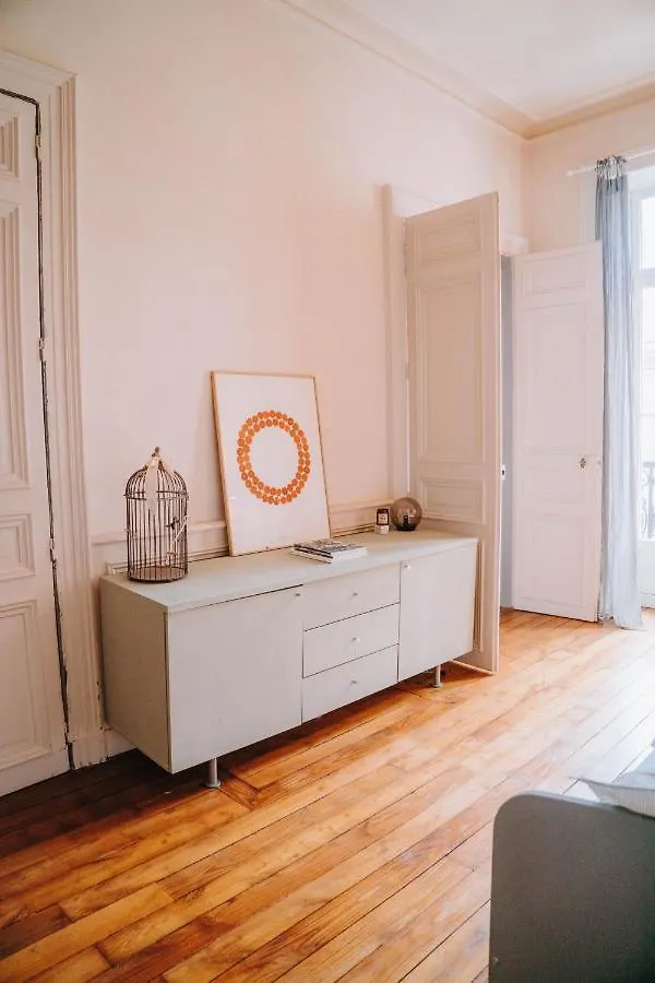 Chez Angele Appartement Rennes Frankrijk